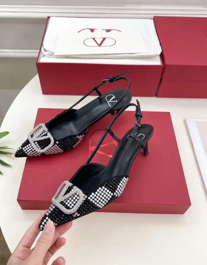 hype Valentino High Heels