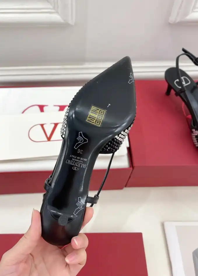 hype Valentino High Heels