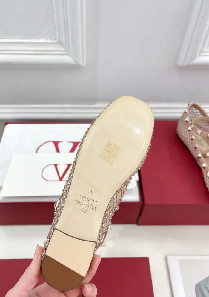 hype Valentino flat shoes