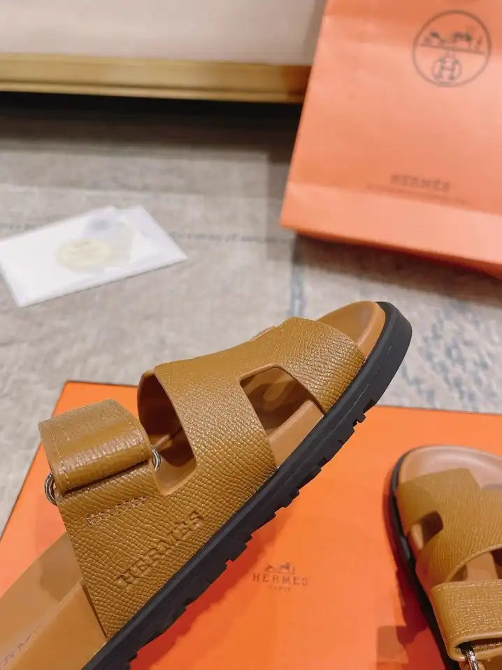 hype LV Slippers