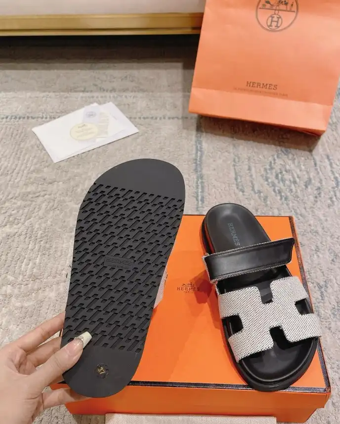 hype LV Slippers