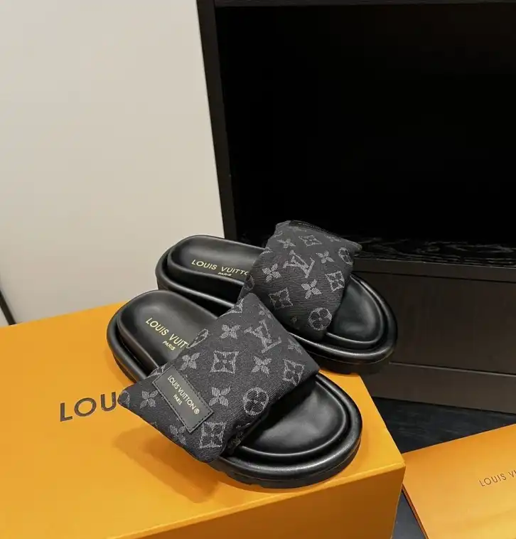 hype LV Slippers