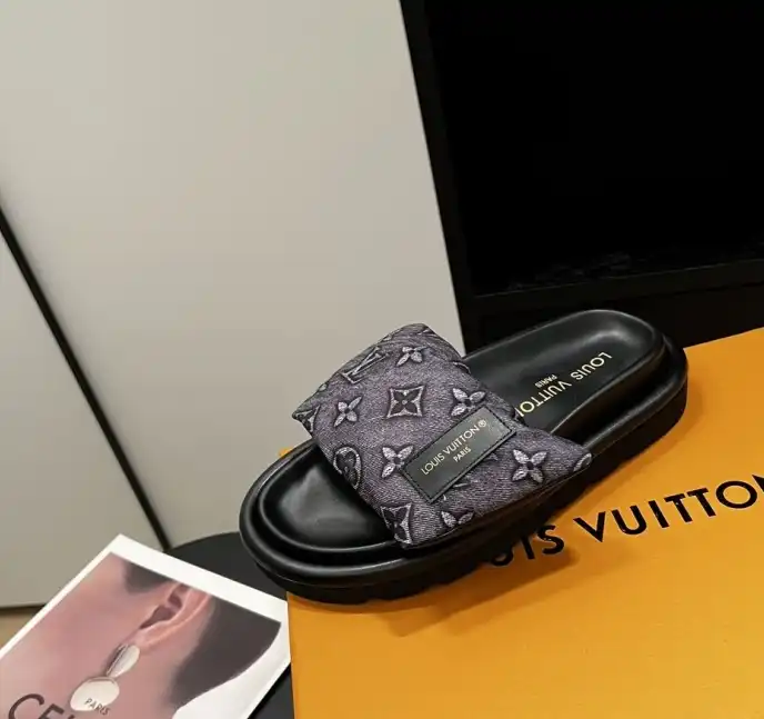 hype LV Slippers