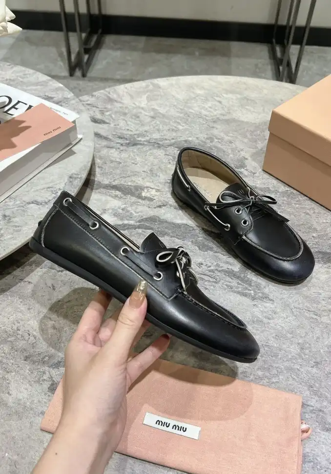 hype Miu Miu Leather Shoes