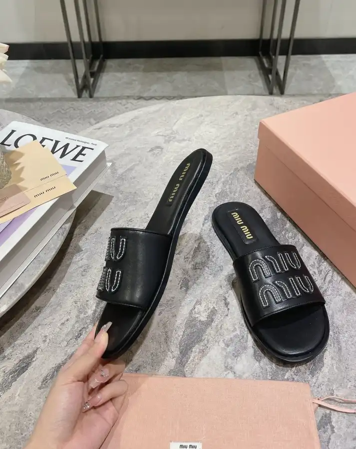 hype Miu Miu Slippers