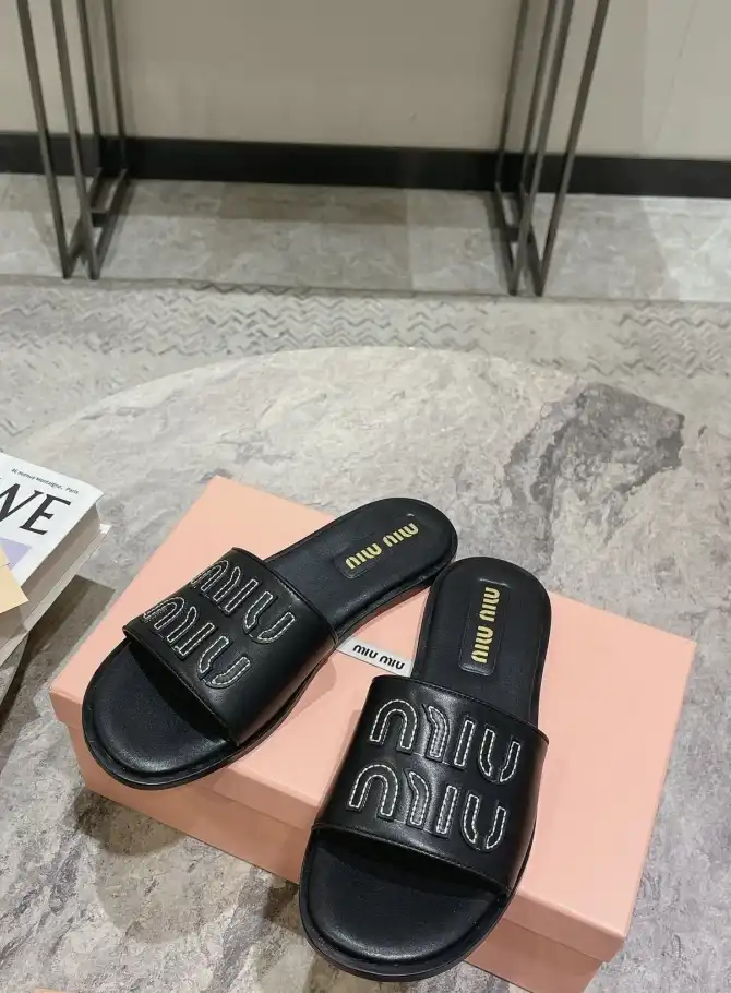 hype Miu Miu Slippers