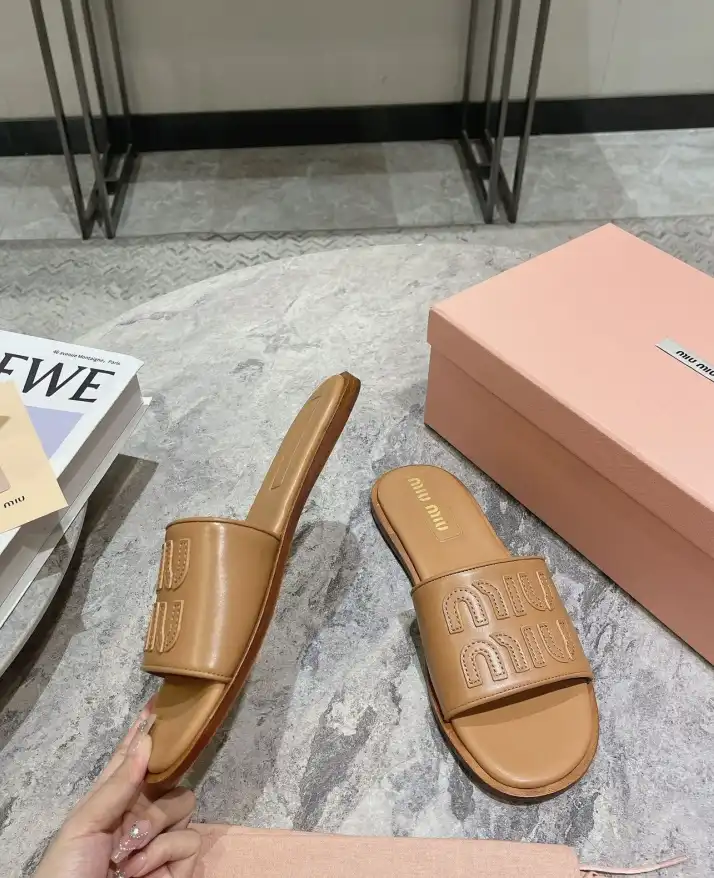 hype Miu Miu Slippers