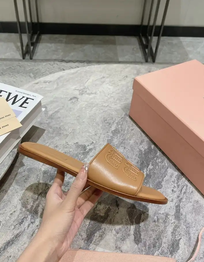 hype Miu Miu Slippers