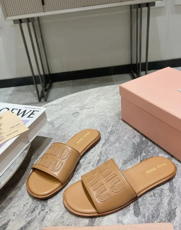 hype Miu Miu Slippers