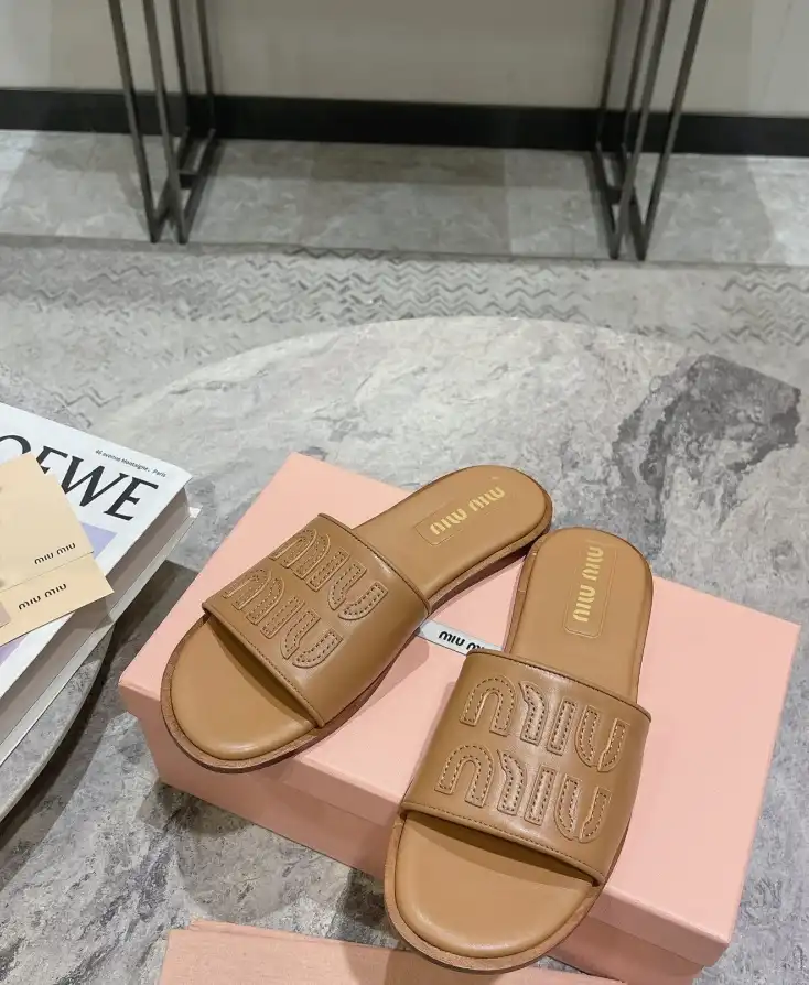 hype Miu Miu Slippers