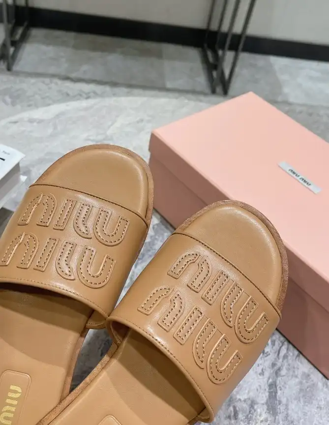 hype Miu Miu Slippers