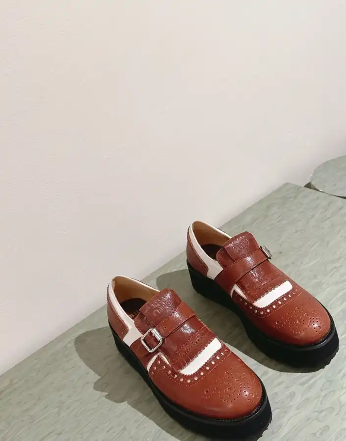 hype Miu Miu Leather Shoes