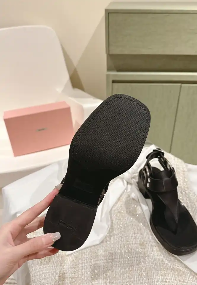 hype Miu Miu Sandals