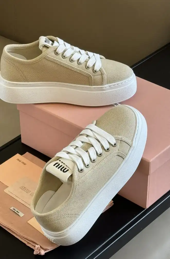 hype Miu Miu Casual Shoes