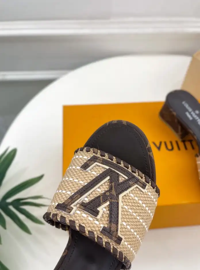 hype LV Slippers