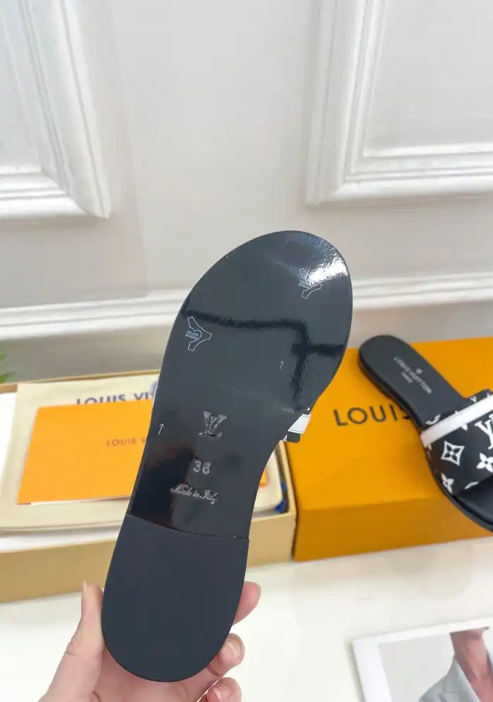 hype LV Slippers