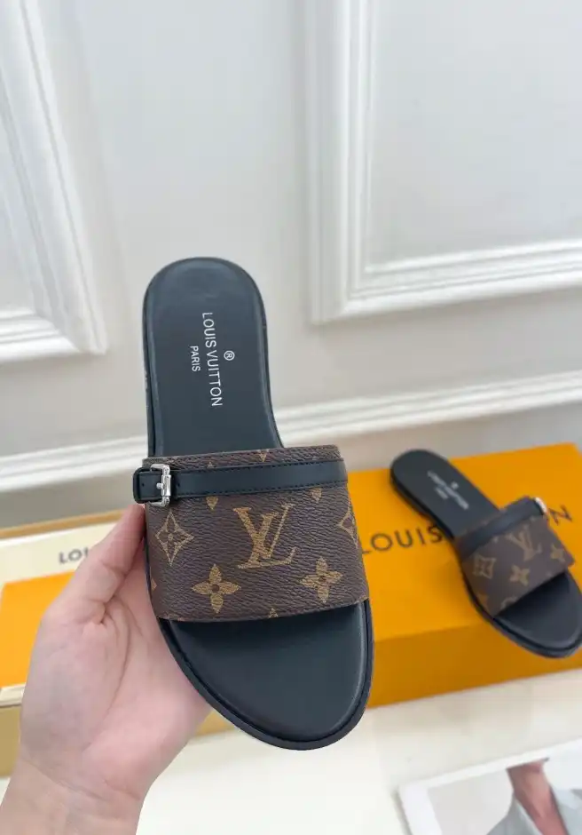 hype LV Slippers