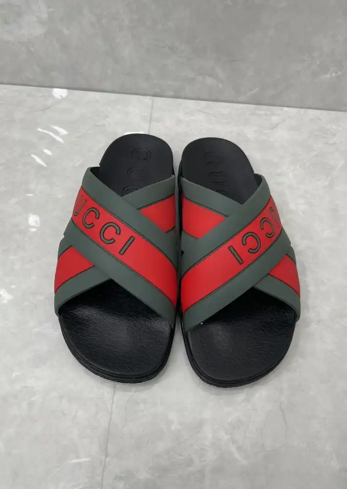 hype Gucci Slippers