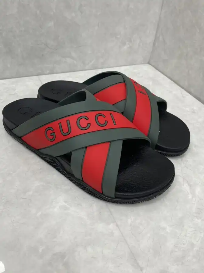 hype Gucci Slippers