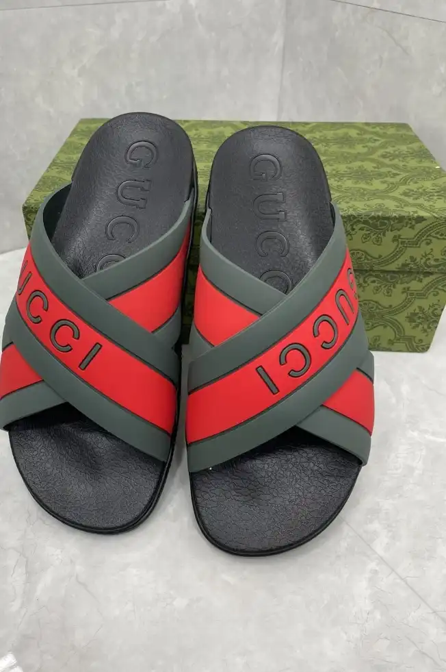 hype Gucci Slippers