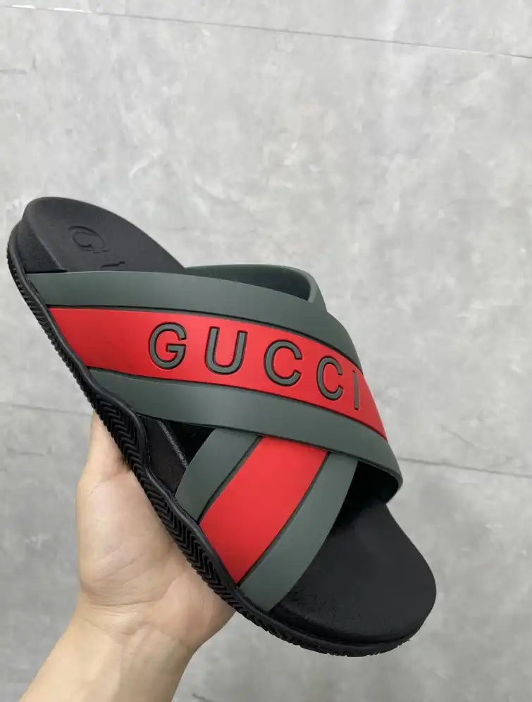 hype Gucci Slippers