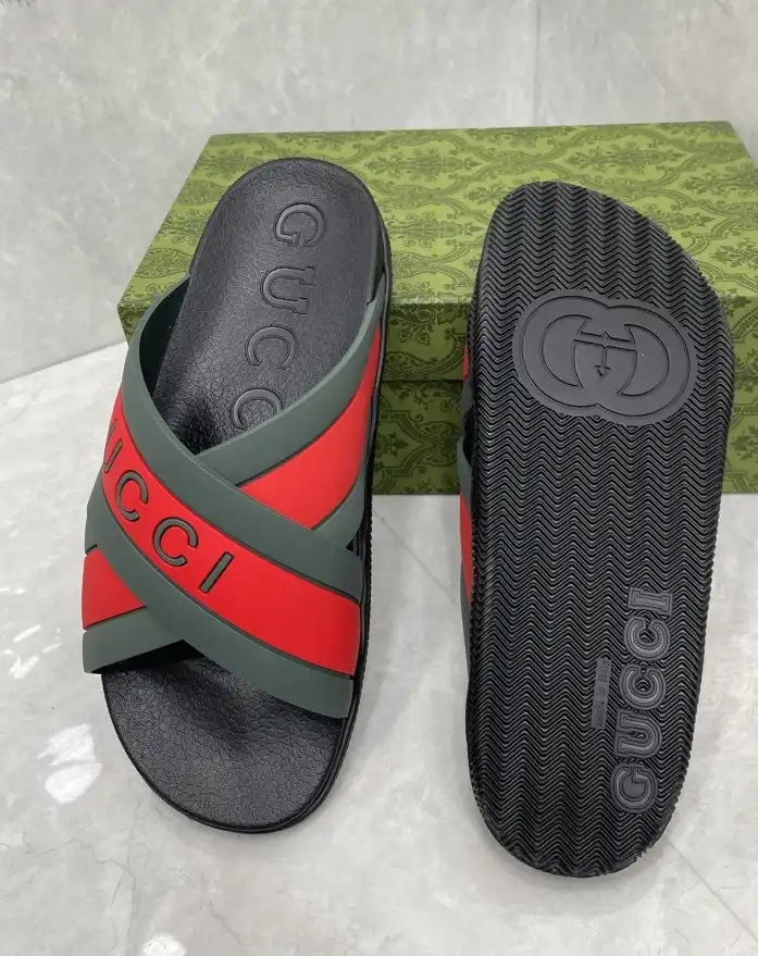 hype Gucci Slippers