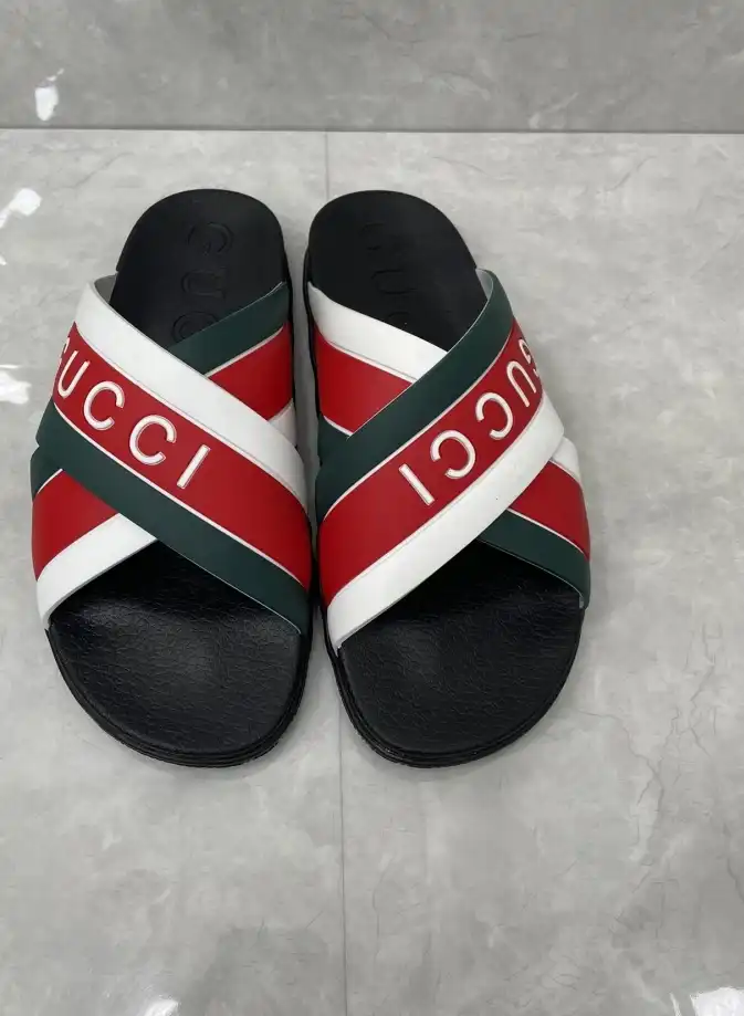 hype Gucci Slippers