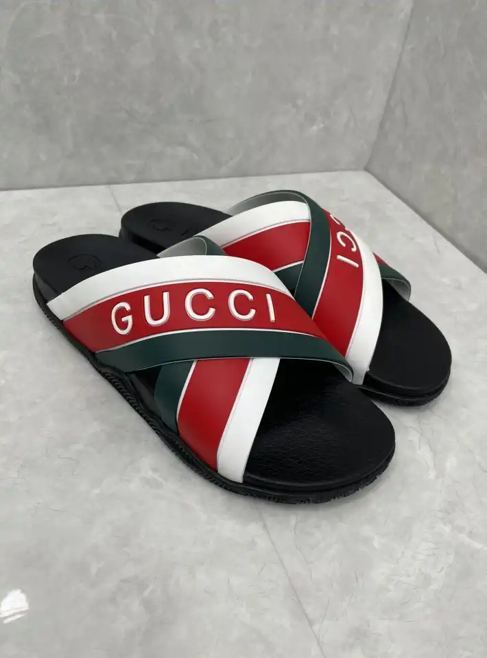 hype Gucci Slippers