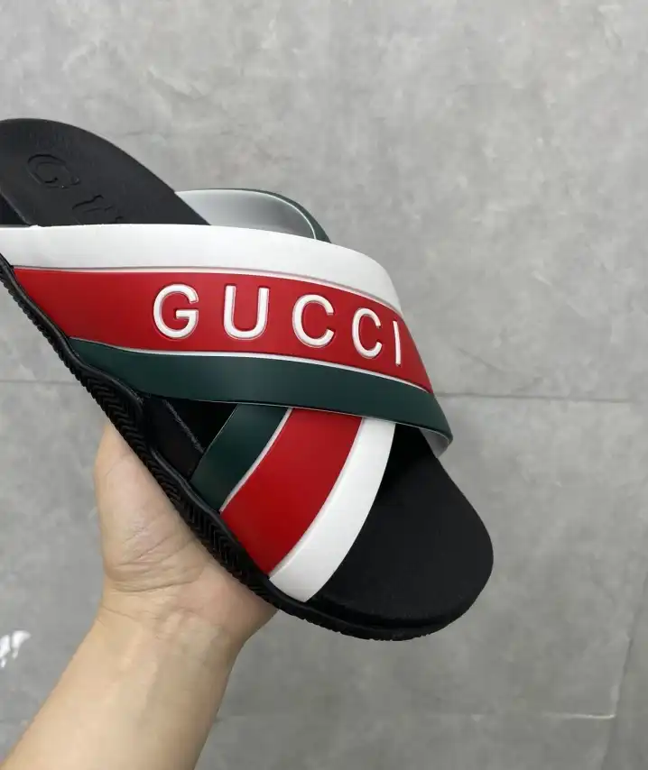 hype Gucci Slippers