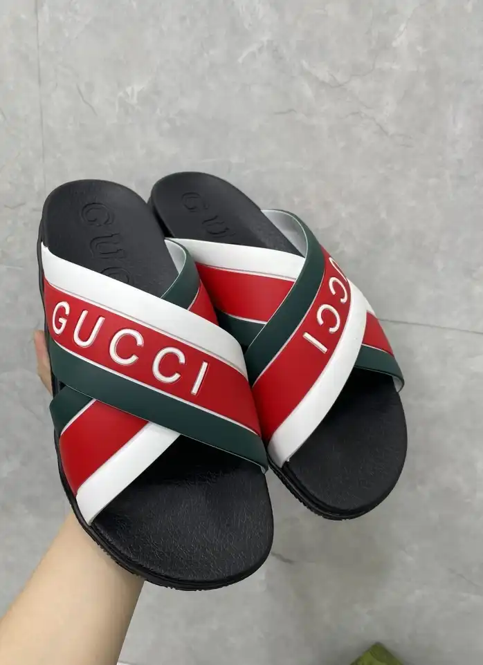 hype Gucci Slippers