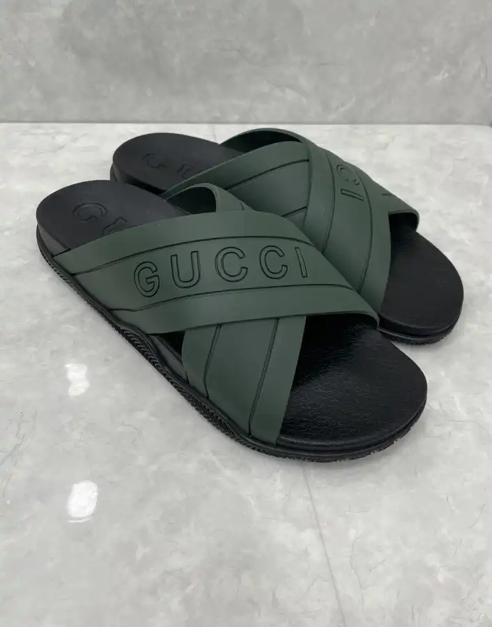 hype Gucci Slippers