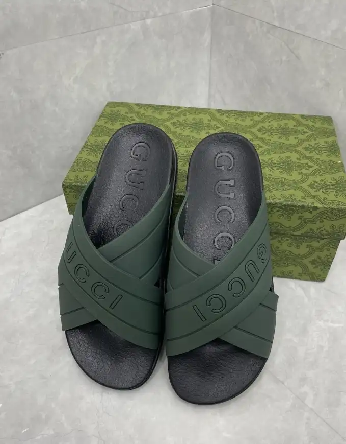 hype Gucci Slippers