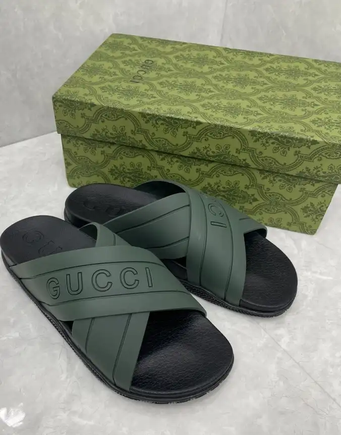 hype Gucci Slippers