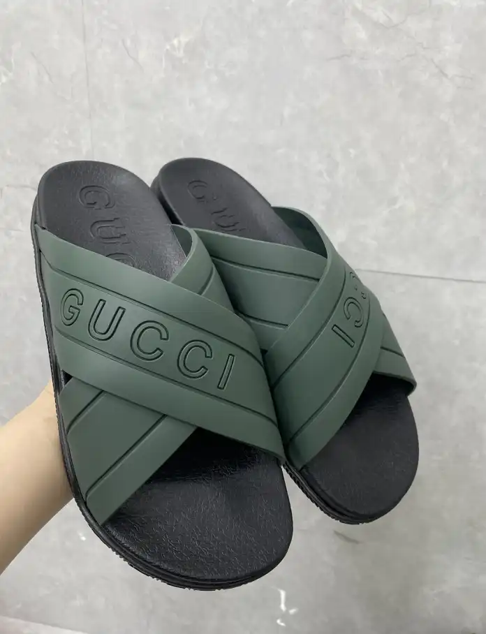 hype Gucci Slippers