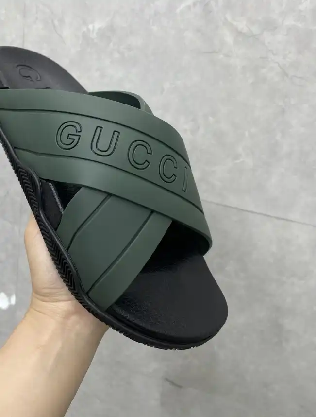 hype Gucci Slippers