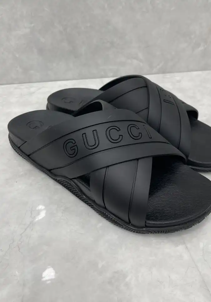 hype Gucci Slippers