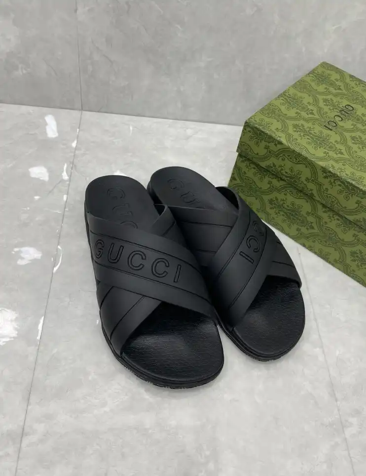 hype Gucci Slippers