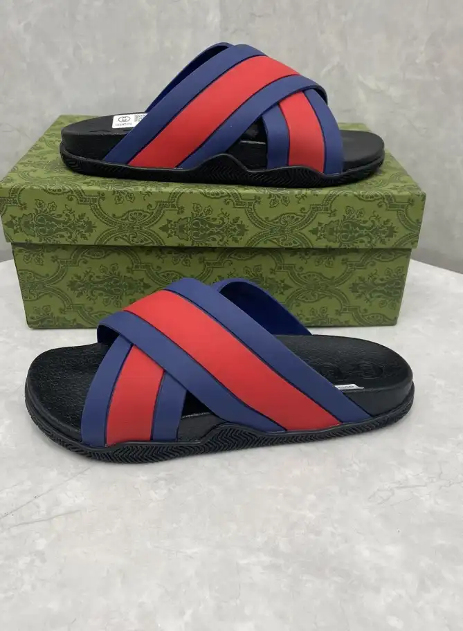 hype Gucci Slippers