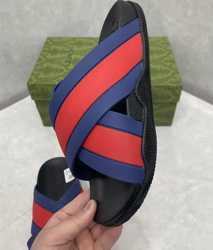 hype Gucci Slippers