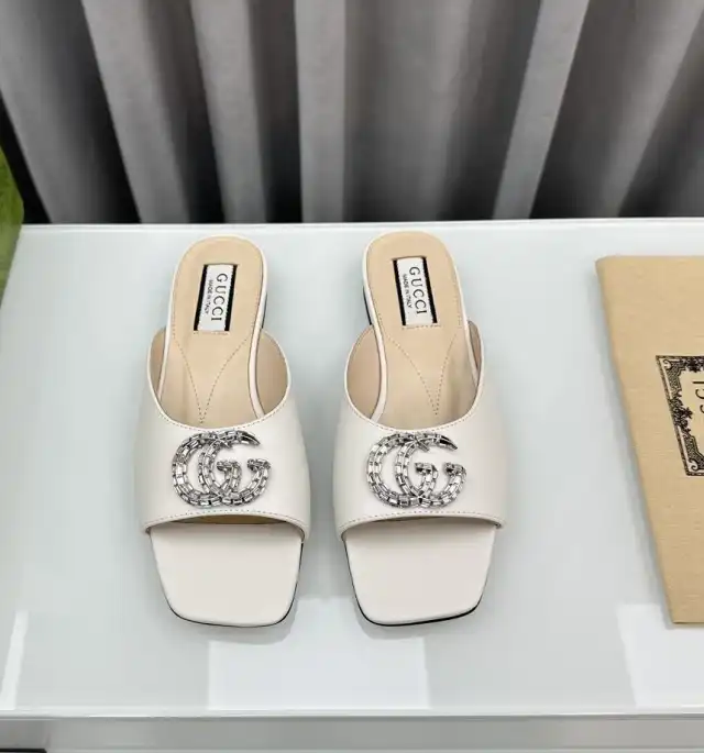 hype Gucci Slippers