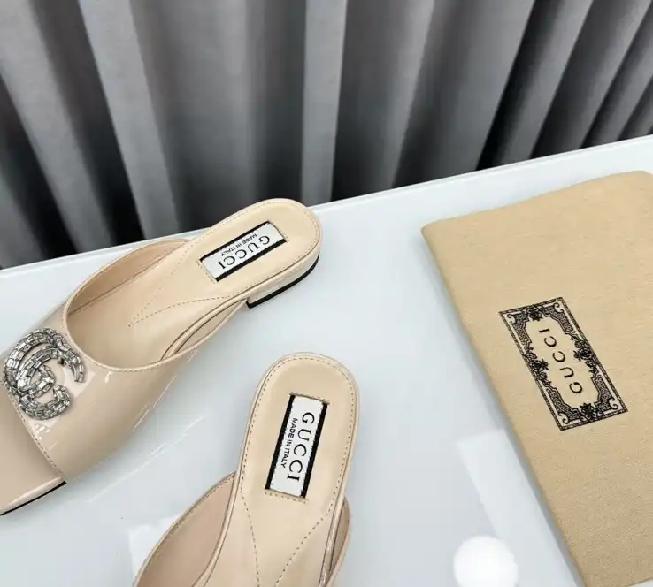 hype Gucci Slippers