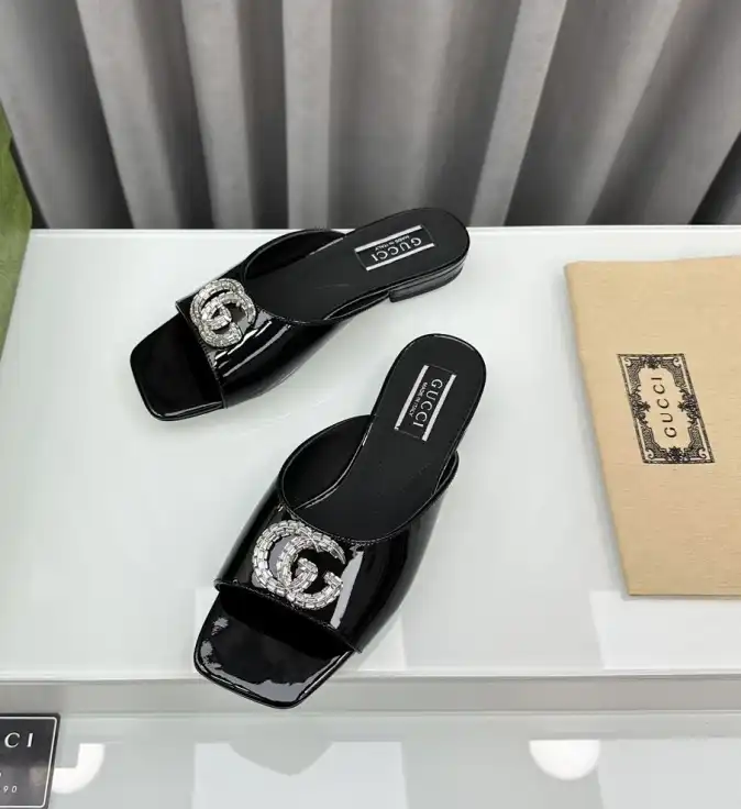 hype Gucci Slippers