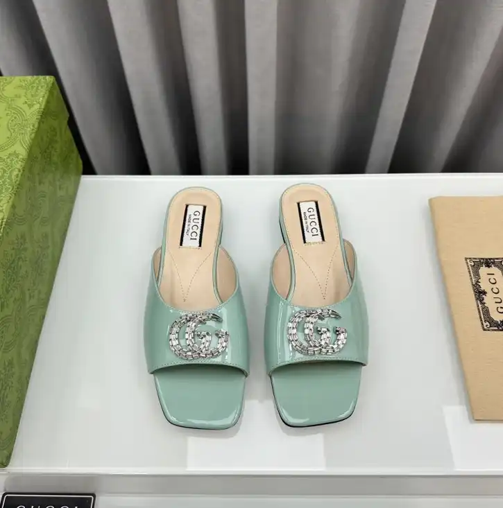 hype Gucci Slippers