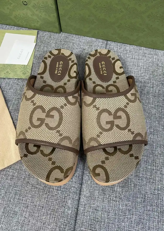 hype Gucci Slippers