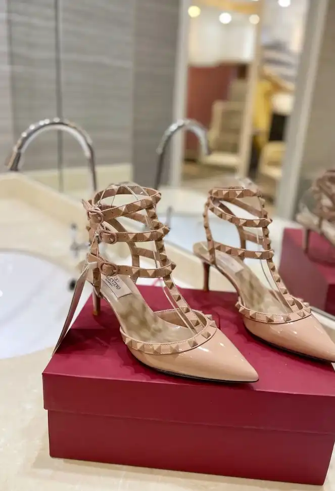 hype Valentino High Heels