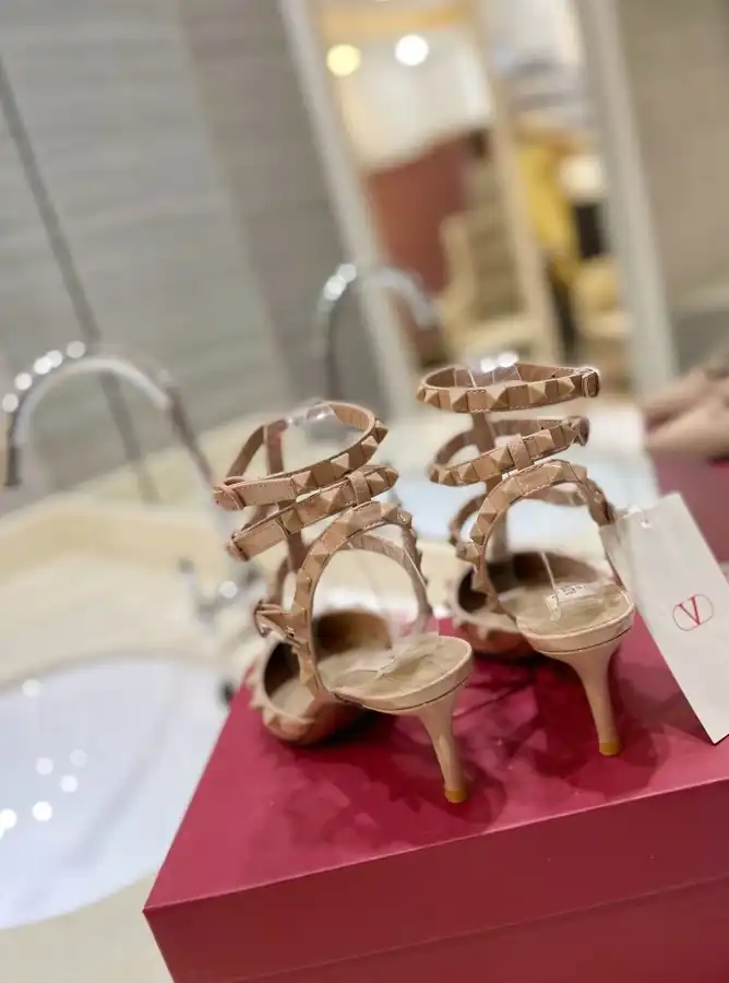 hype Valentino High Heels