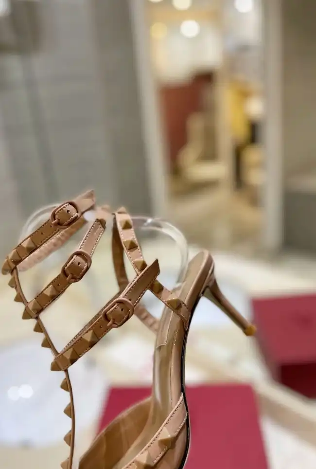 hype Valentino High Heels