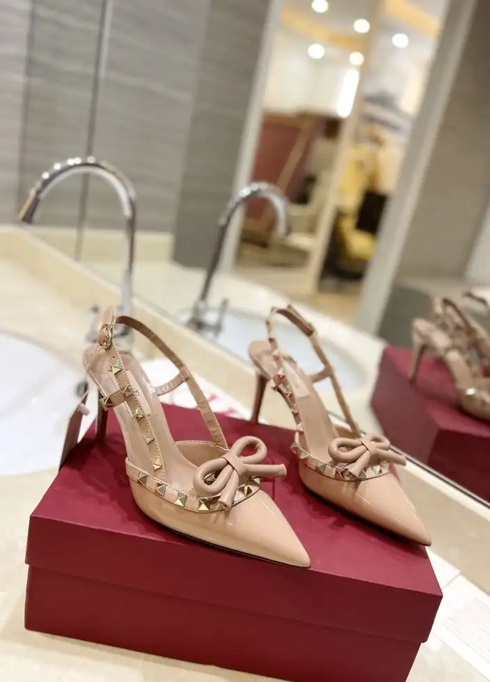 hype Valentino High Heels