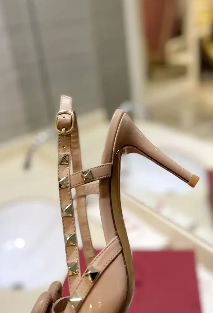 hype Valentino High Heels