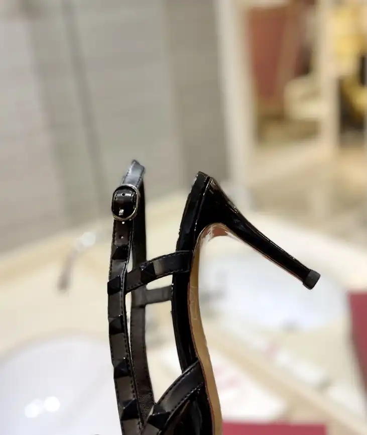 hype Valentino High Heels